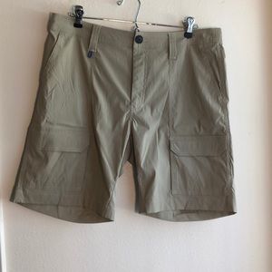 NWOT Seapointe swim shorts cargo tan 34/M